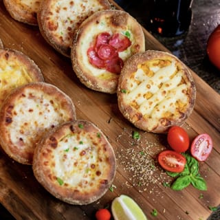 Brazilian Mini Pizzas - Esfiha Aberta