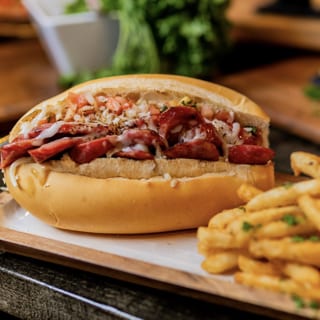 Brazilian Sausage Sandwich - Sanduíche de Calabresa