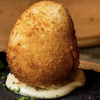 Chicken Croquette with Catupiry - Coxinha Com Catupiry